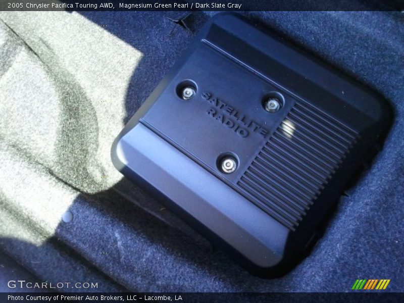 Magnesium Green Pearl / Dark Slate Gray 2005 Chrysler Pacifica Touring AWD