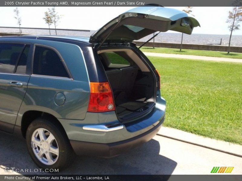 Magnesium Green Pearl / Dark Slate Gray 2005 Chrysler Pacifica Touring AWD