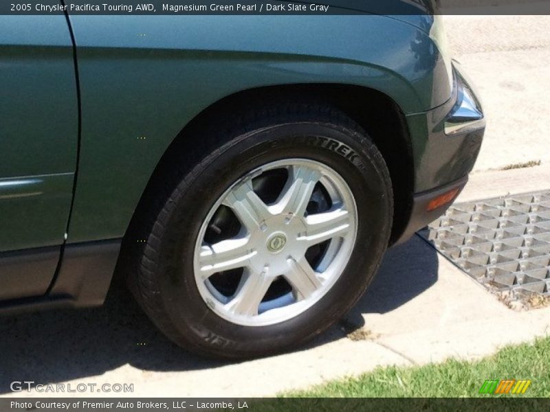 Magnesium Green Pearl / Dark Slate Gray 2005 Chrysler Pacifica Touring AWD