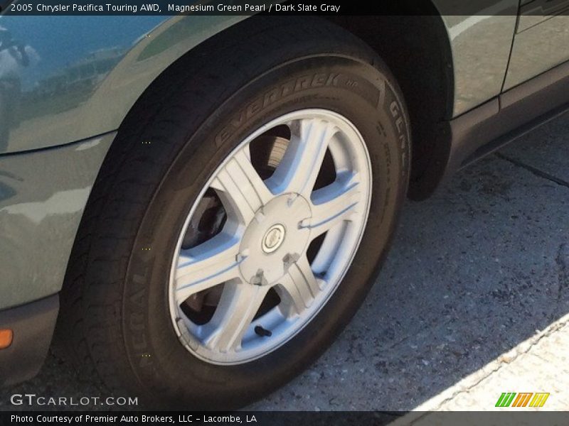 Magnesium Green Pearl / Dark Slate Gray 2005 Chrysler Pacifica Touring AWD