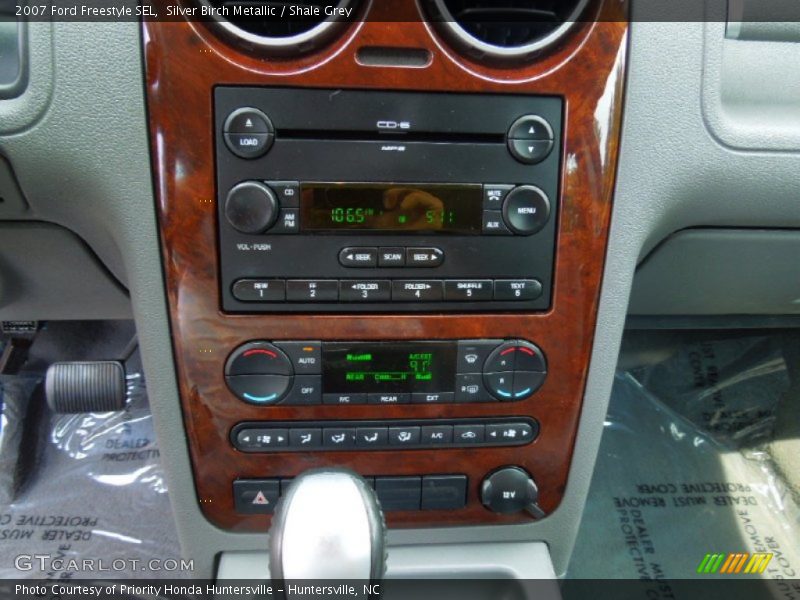 Silver Birch Metallic / Shale Grey 2007 Ford Freestyle SEL