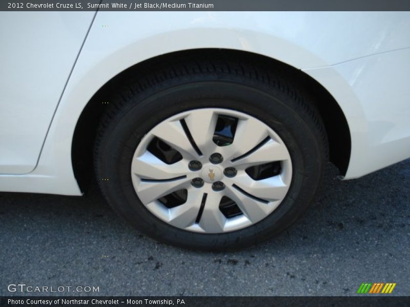 Summit White / Jet Black/Medium Titanium 2012 Chevrolet Cruze LS