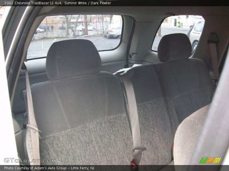 Summit White / Dark Pewter 2002 Chevrolet TrailBlazer LS 4x4