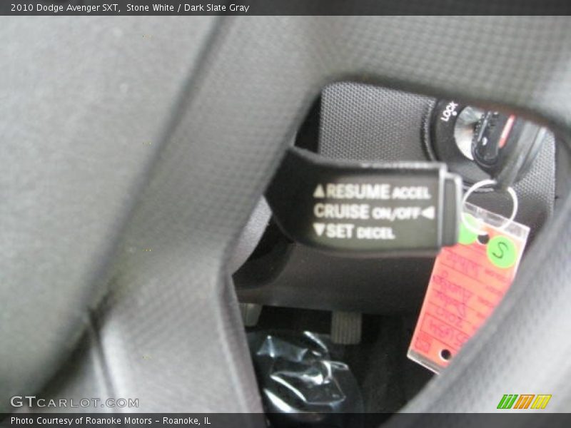 Stone White / Dark Slate Gray 2010 Dodge Avenger SXT
