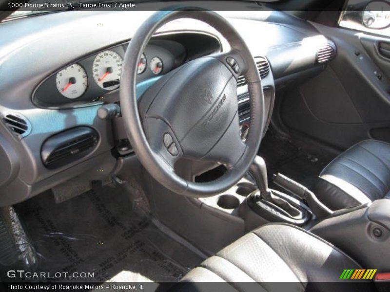 Agate Interior - 2000 Stratus ES 