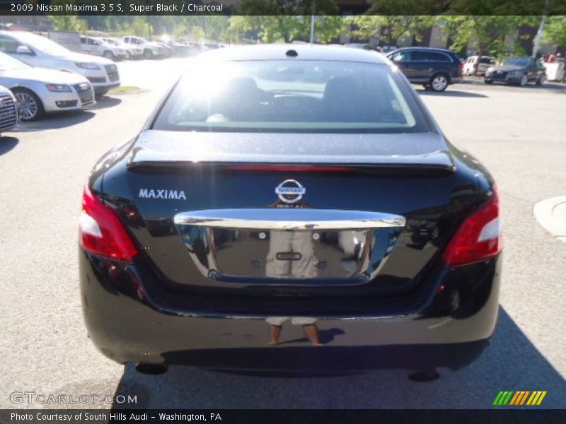 Super Black / Charcoal 2009 Nissan Maxima 3.5 S