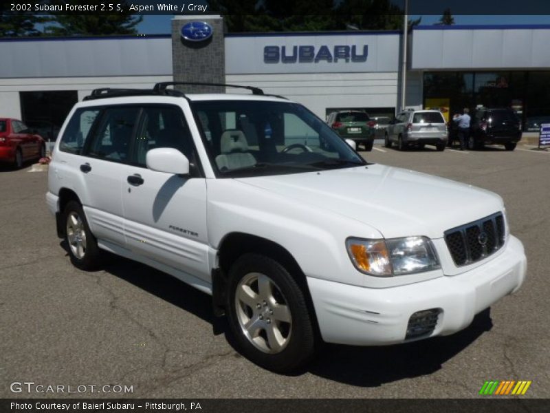 Aspen White / Gray 2002 Subaru Forester 2.5 S