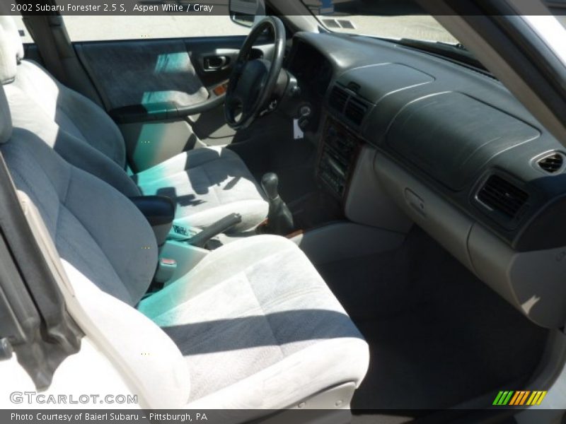 Aspen White / Gray 2002 Subaru Forester 2.5 S