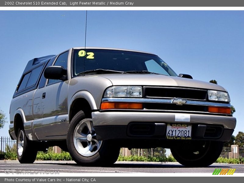 Light Pewter Metallic / Medium Gray 2002 Chevrolet S10 Extended Cab