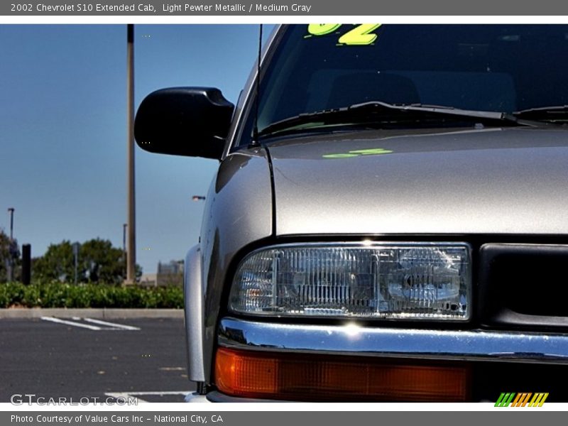 Light Pewter Metallic / Medium Gray 2002 Chevrolet S10 Extended Cab