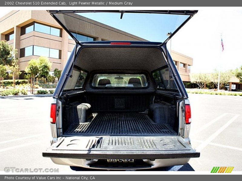Light Pewter Metallic / Medium Gray 2002 Chevrolet S10 Extended Cab