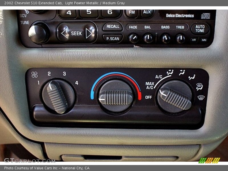 Controls of 2002 S10 Extended Cab
