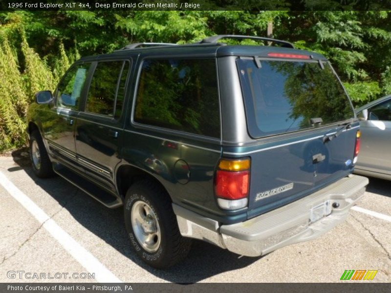 Deep Emerald Green Metallic / Beige 1996 Ford Explorer XLT 4x4