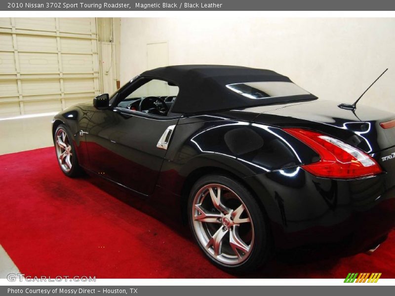 Magnetic Black / Black Leather 2010 Nissan 370Z Sport Touring Roadster