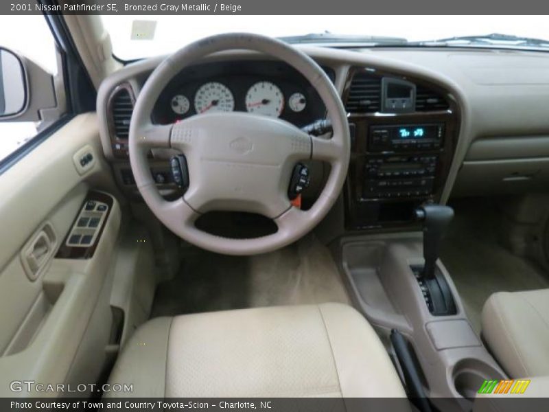 Bronzed Gray Metallic / Beige 2001 Nissan Pathfinder SE
