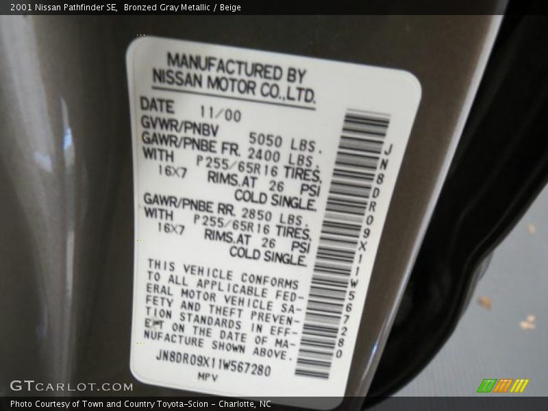 Bronzed Gray Metallic / Beige 2001 Nissan Pathfinder SE