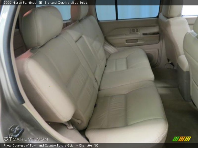 Bronzed Gray Metallic / Beige 2001 Nissan Pathfinder SE