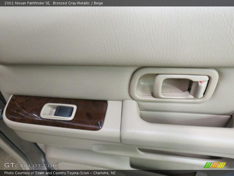 Bronzed Gray Metallic / Beige 2001 Nissan Pathfinder SE