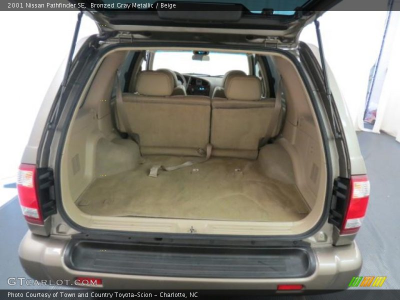 Bronzed Gray Metallic / Beige 2001 Nissan Pathfinder SE