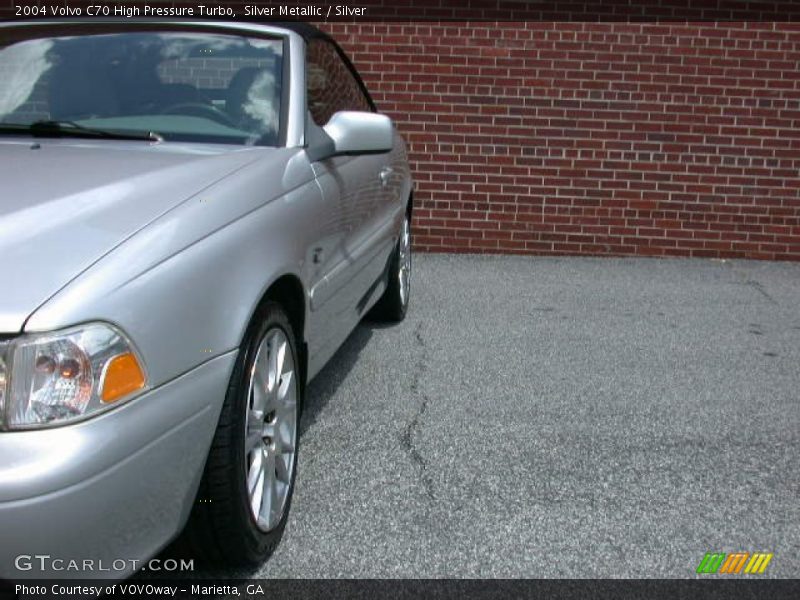 Silver Metallic / Silver 2004 Volvo C70 High Pressure Turbo