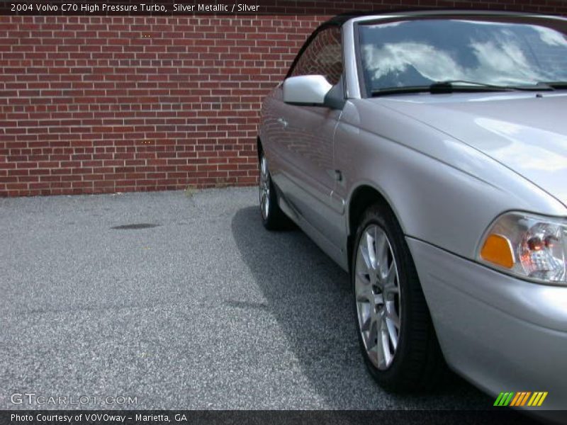 Silver Metallic / Silver 2004 Volvo C70 High Pressure Turbo