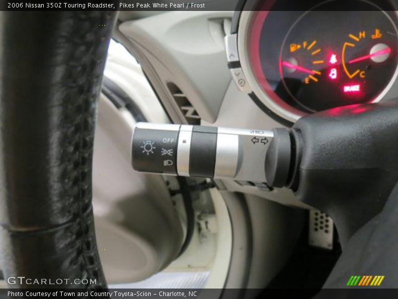 Controls of 2006 350Z Touring Roadster