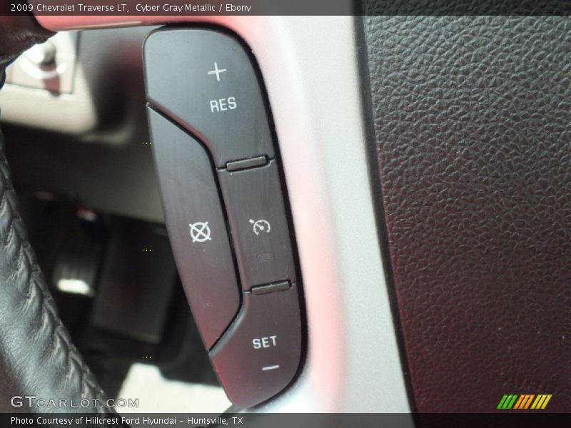 Cyber Gray Metallic / Ebony 2009 Chevrolet Traverse LT
