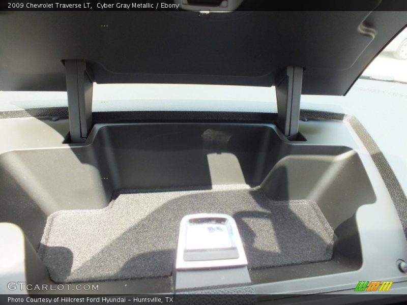 Cyber Gray Metallic / Ebony 2009 Chevrolet Traverse LT