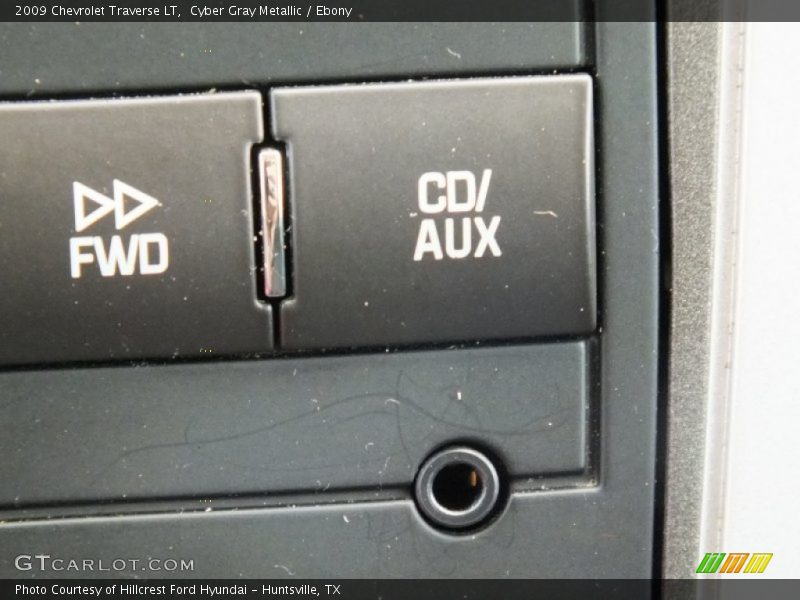 Cyber Gray Metallic / Ebony 2009 Chevrolet Traverse LT