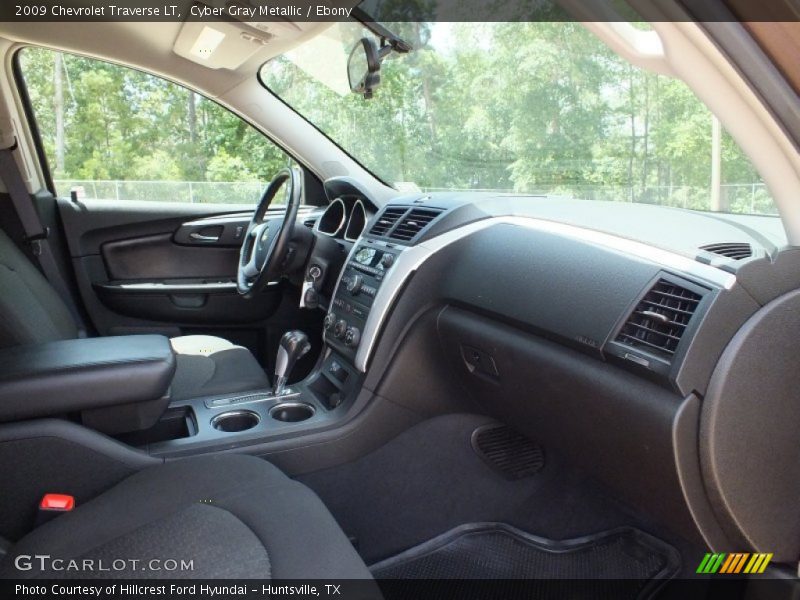 Cyber Gray Metallic / Ebony 2009 Chevrolet Traverse LT