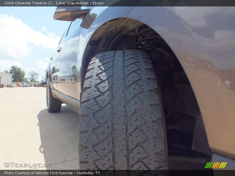 Cyber Gray Metallic / Ebony 2009 Chevrolet Traverse LT