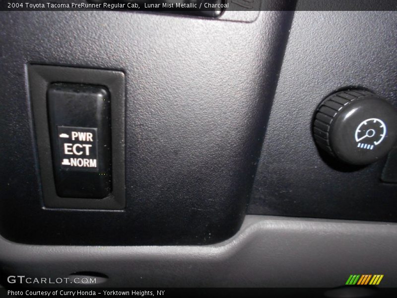 Lunar Mist Metallic / Charcoal 2004 Toyota Tacoma PreRunner Regular Cab