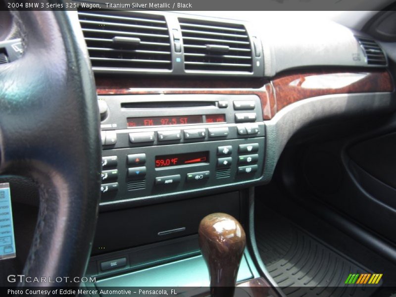Controls of 2004 3 Series 325i Wagon