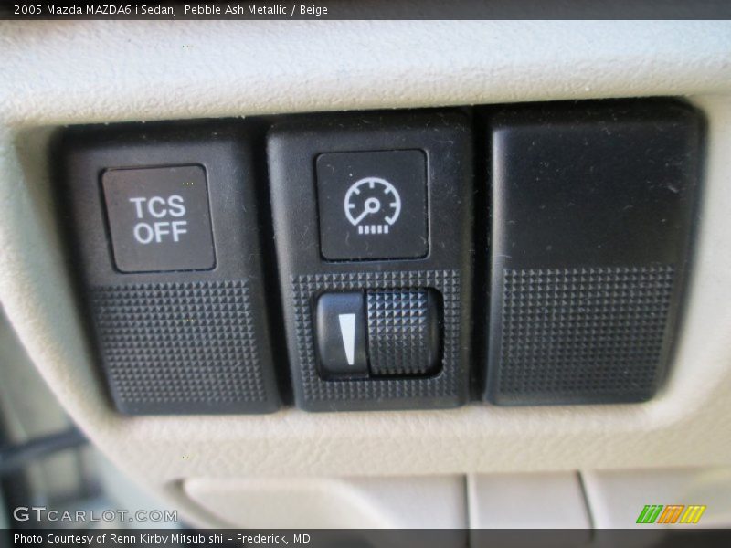 Pebble Ash Metallic / Beige 2005 Mazda MAZDA6 i Sedan