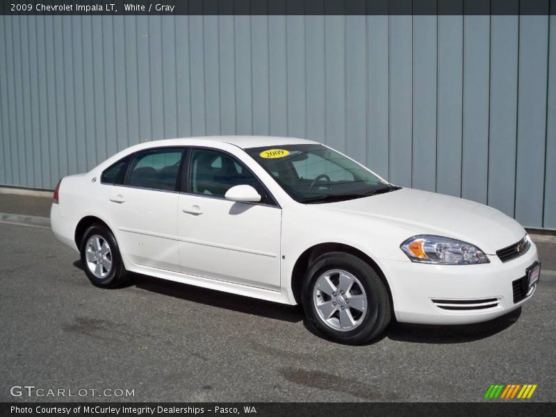 White / Gray 2009 Chevrolet Impala LT