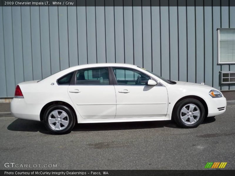 White / Gray 2009 Chevrolet Impala LT