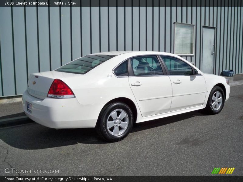White / Gray 2009 Chevrolet Impala LT