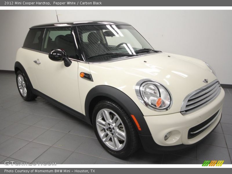 Pepper White / Carbon Black 2012 Mini Cooper Hardtop