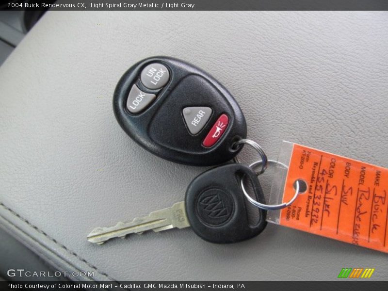 Light Spiral Gray Metallic / Light Gray 2004 Buick Rendezvous CX