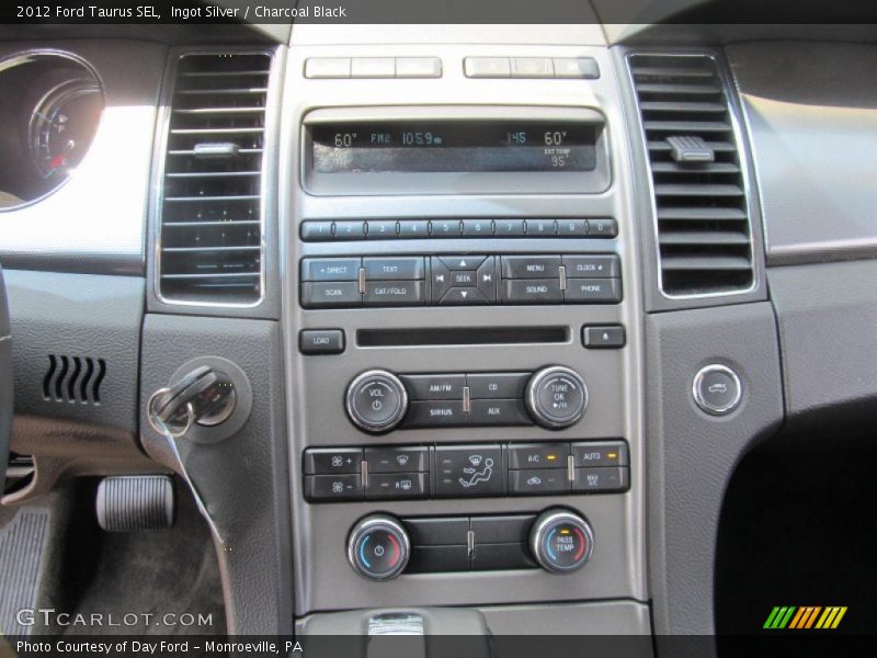 Controls of 2012 Taurus SEL