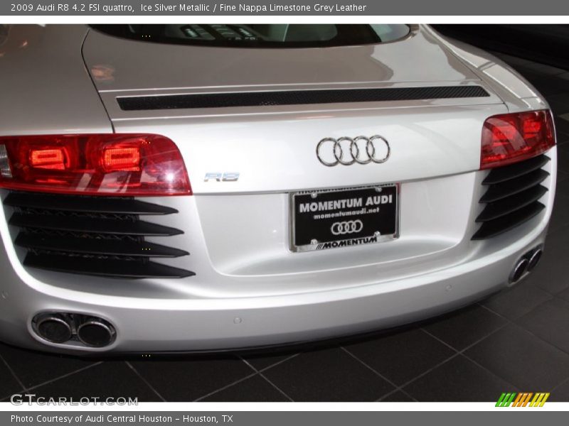 Ice Silver Metallic / Fine Nappa Limestone Grey Leather 2009 Audi R8 4.2 FSI quattro
