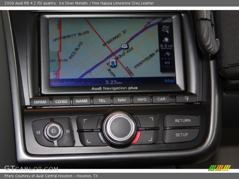 Navigation of 2009 R8 4.2 FSI quattro