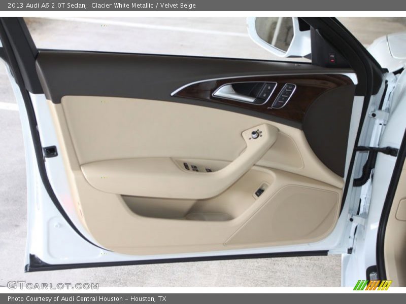 Door Panel of 2013 A6 2.0T Sedan