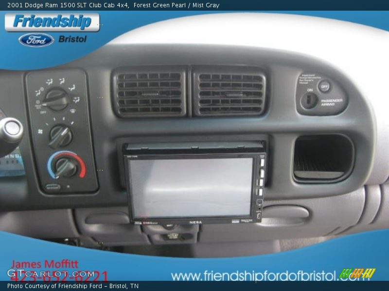 Forest Green Pearl / Mist Gray 2001 Dodge Ram 1500 SLT Club Cab 4x4