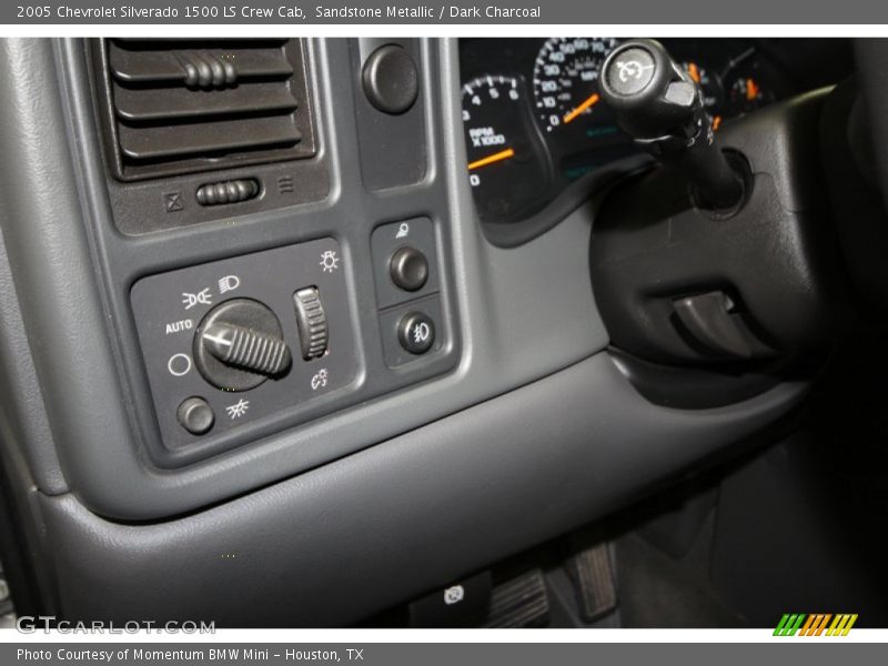 Sandstone Metallic / Dark Charcoal 2005 Chevrolet Silverado 1500 LS Crew Cab