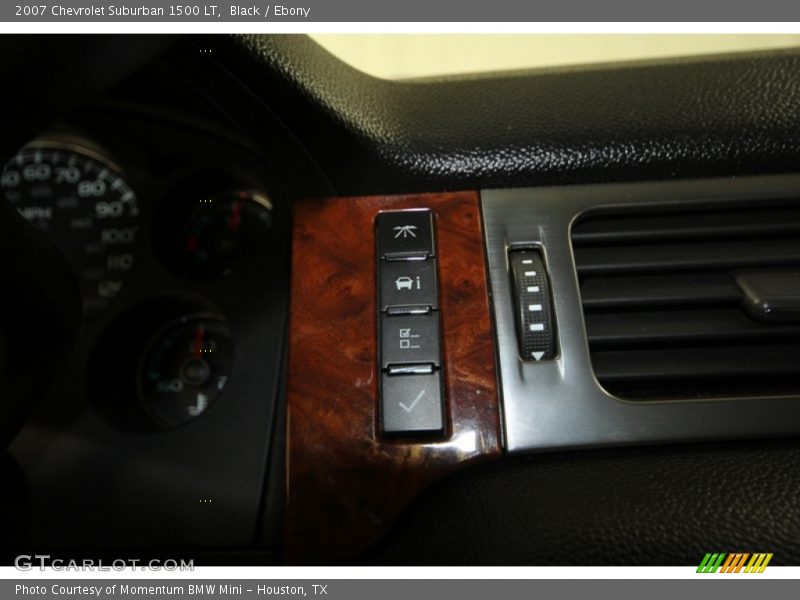 Black / Ebony 2007 Chevrolet Suburban 1500 LT