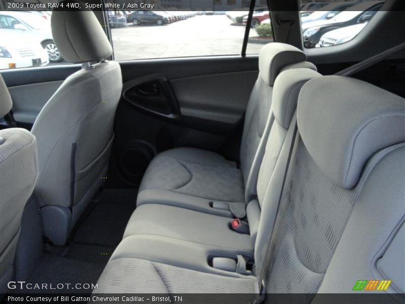 Super White / Ash Gray 2009 Toyota RAV4 4WD