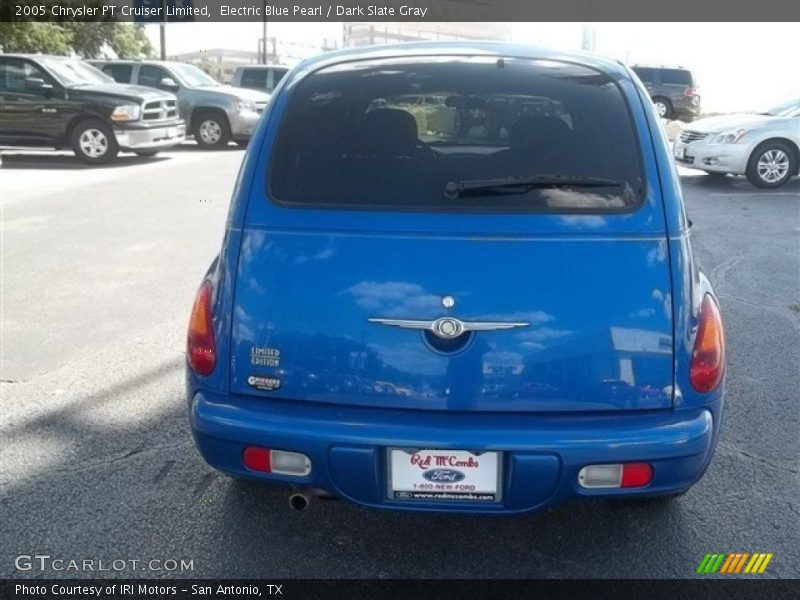 Electric Blue Pearl / Dark Slate Gray 2005 Chrysler PT Cruiser Limited