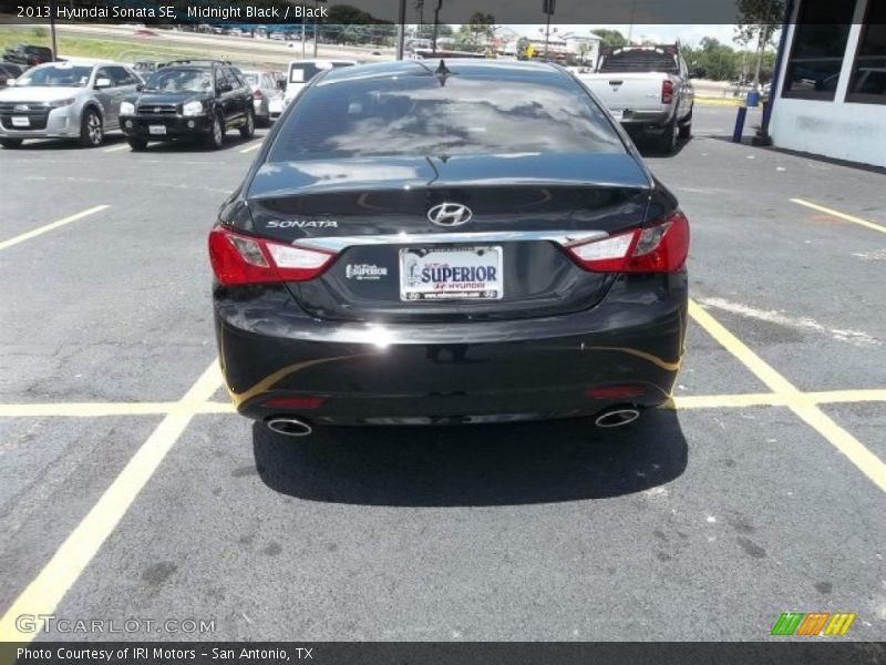 Midnight Black / Black 2013 Hyundai Sonata SE