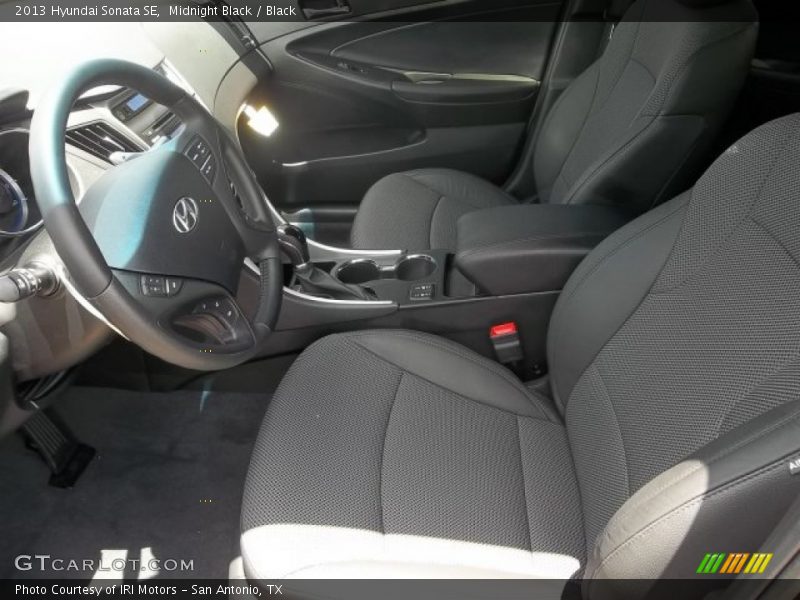 Midnight Black / Black 2013 Hyundai Sonata SE